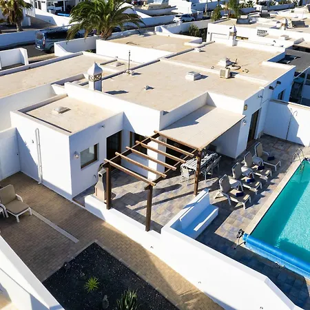 Lava And Sea- Private Pool, Amazing Sea Views Holiday home Playa Blanca (Lanzarote)